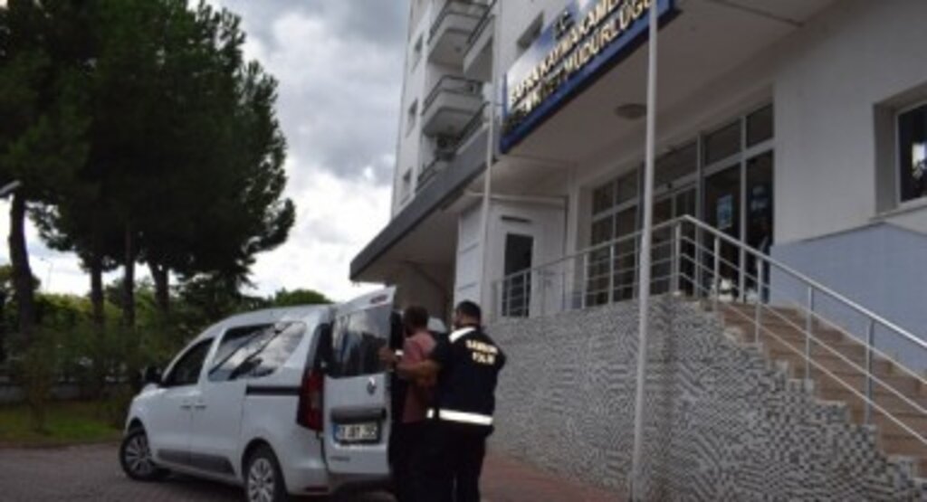Bafra’da Hırsızlık Suçundan Aranan Şahıs Yakalandı
