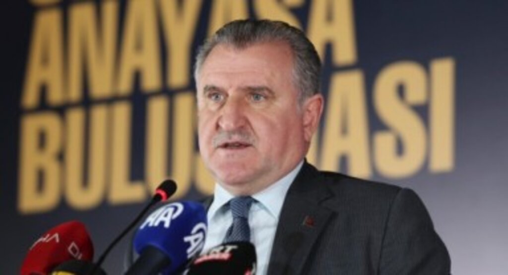 Bakan Bak, “Gençlerimizin sivil anayasayı konuşmasını istiyoruz”