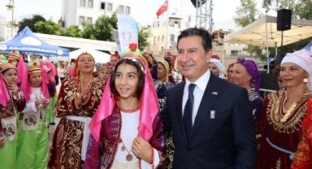 Başkan Aras 5. Uluslararası İki Yaka Kültür Festivali’nde Konuştu; “Birbirimizi sevdiğimizde sevgi iklimi hakim olacak”