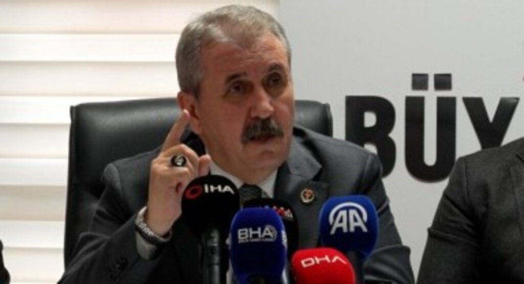 Başkan Desticiden Anayasa Değişikliği Konusunda Sert Sözler: 