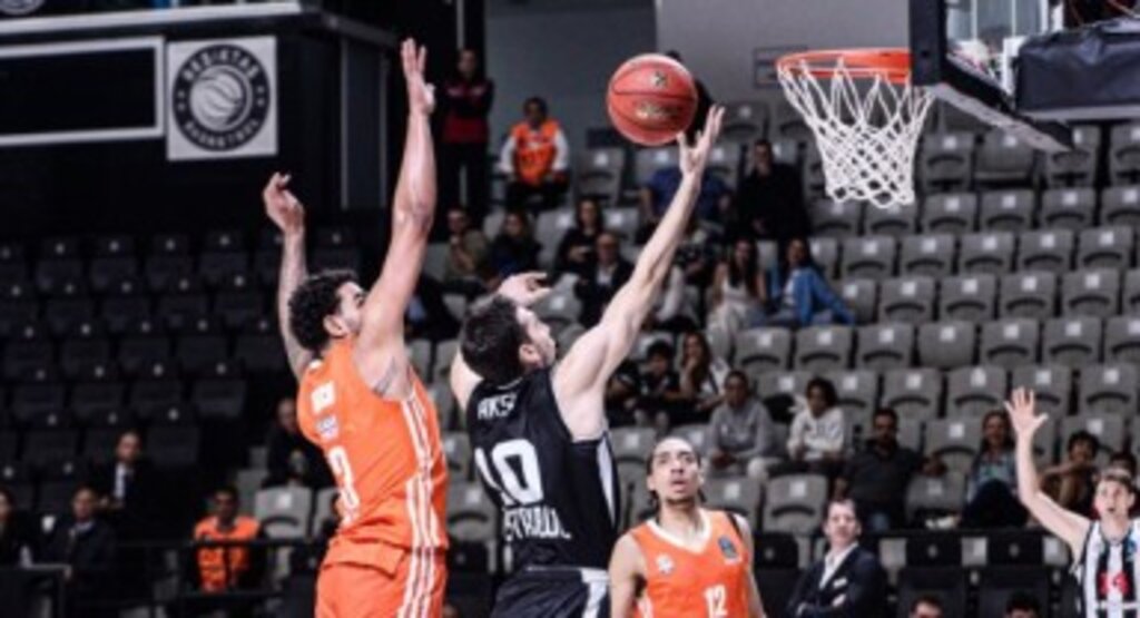 Beşiktaş Fibabanka, EuroCup'ta şen şakrak: Ulm'e 33 sayı fark