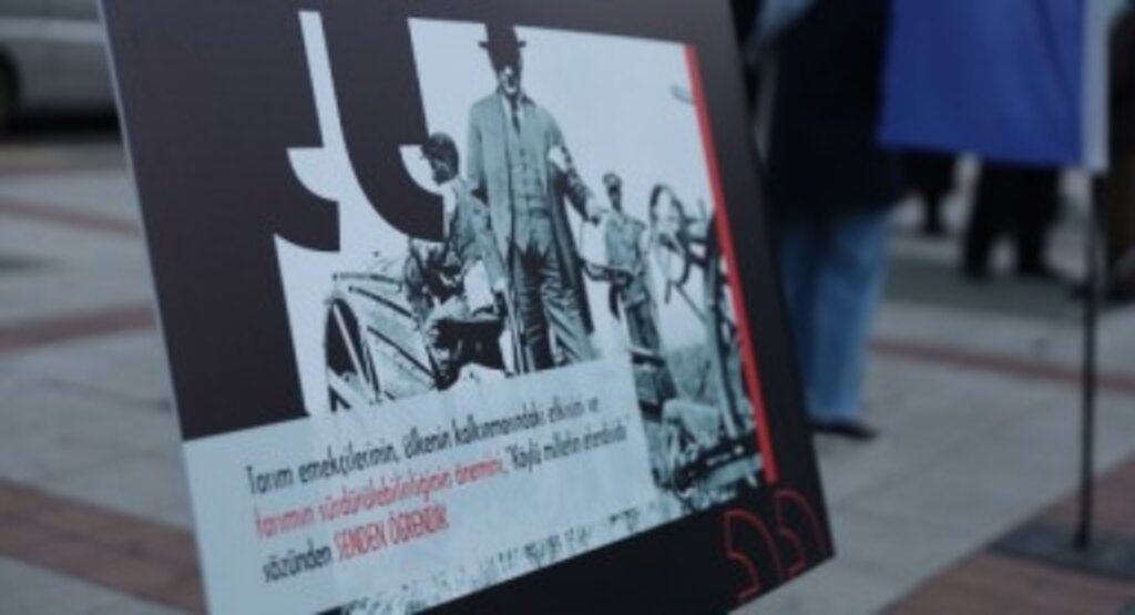 Cumhuriyet Tırı 29 Ekim coşkusunu Bursa'ya yayıyor