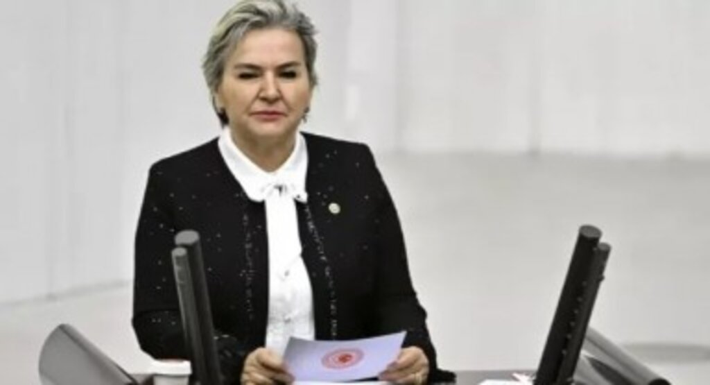 Eski İYİ Parti Milletvekili Nimet Özdemir CHP’ye katılıyor