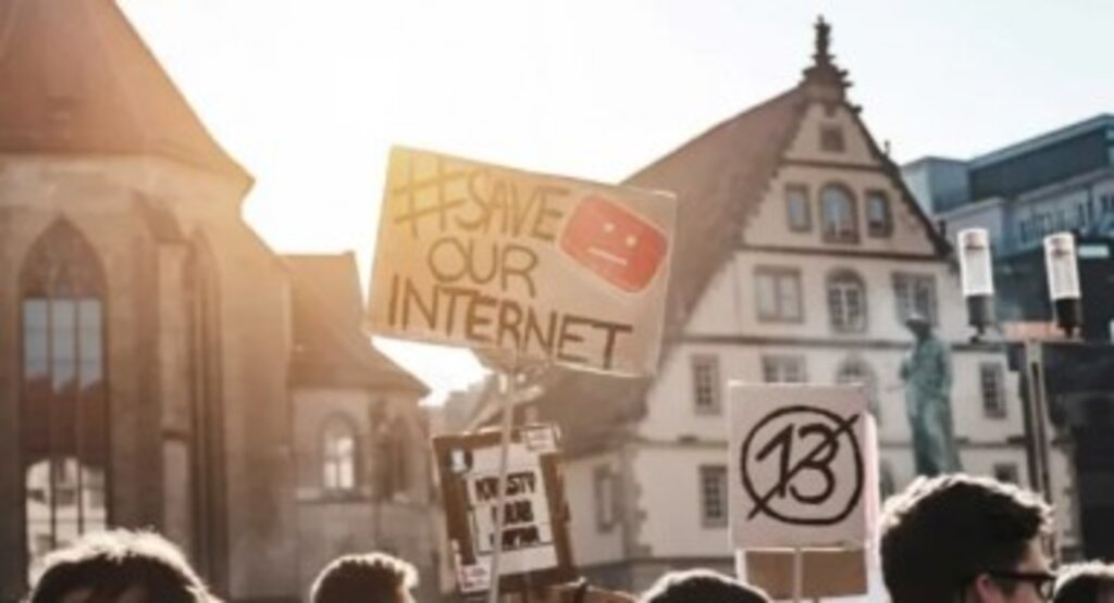 Freedom House raporu: Türkiye’de internet özgürlüğü tehdit altında