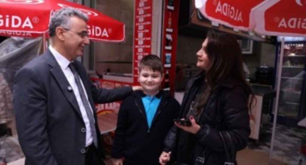 İhsan Kurnaz: 'Esnafımızın Konforuna Özen Gösteriyoruz'