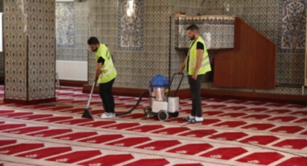 İlkadım’da camilerin hijyen seferberliği sürüyor