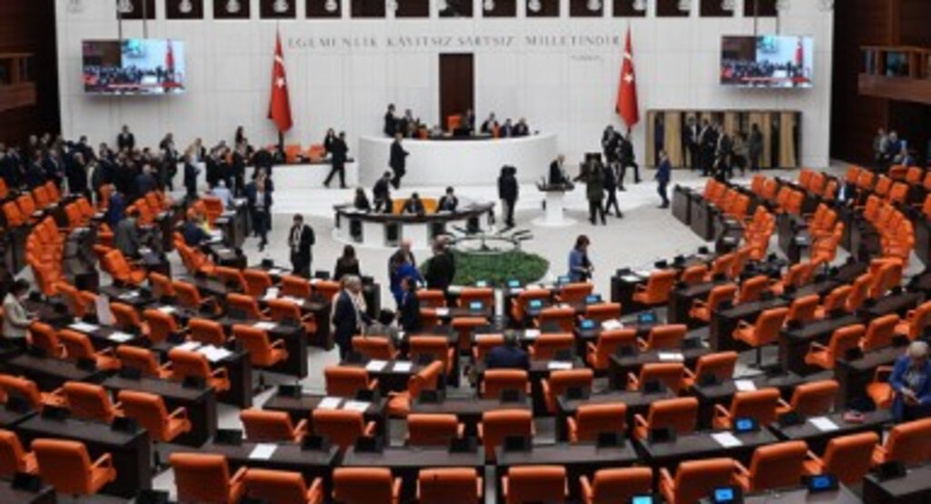Öğretmenlik Meslek Kanunu TBMM’de Kabul Edildi
