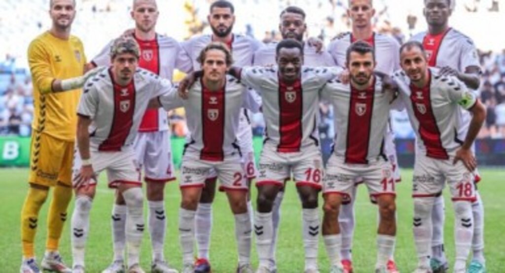 Samsunspor, üste üste dördüncü galibiyetini Adana Demirspor karşısında geriden gelerek aldı