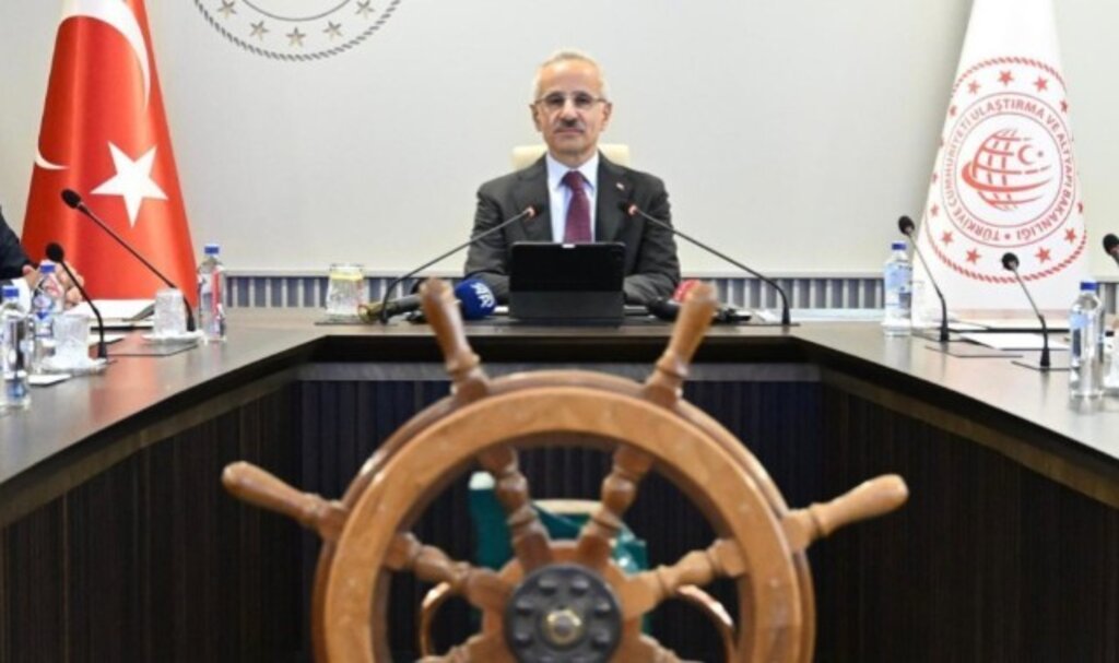 Türkiye’den ‘Lübnan’ hamlesi: Türk bayraklı gemilerin güvenlik seviyesi 3’e çıktı