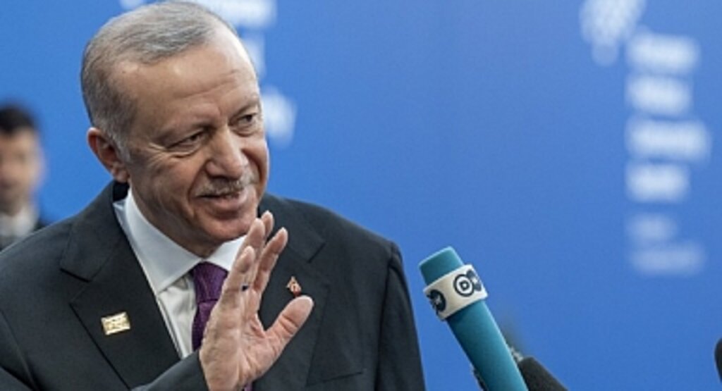 Cumhurbaşkanı Erdoğan Budapeşte Zirvesi'nde Güvenlik ve Barışa Vurgu Yaptı