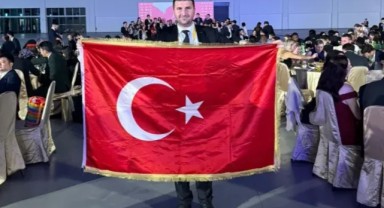 Dünya birincisi oldu: TUSAŞ şehitlerine adadı