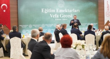 Eğitimin Emektarları Vefa Gecesi’nde bir araya geldi