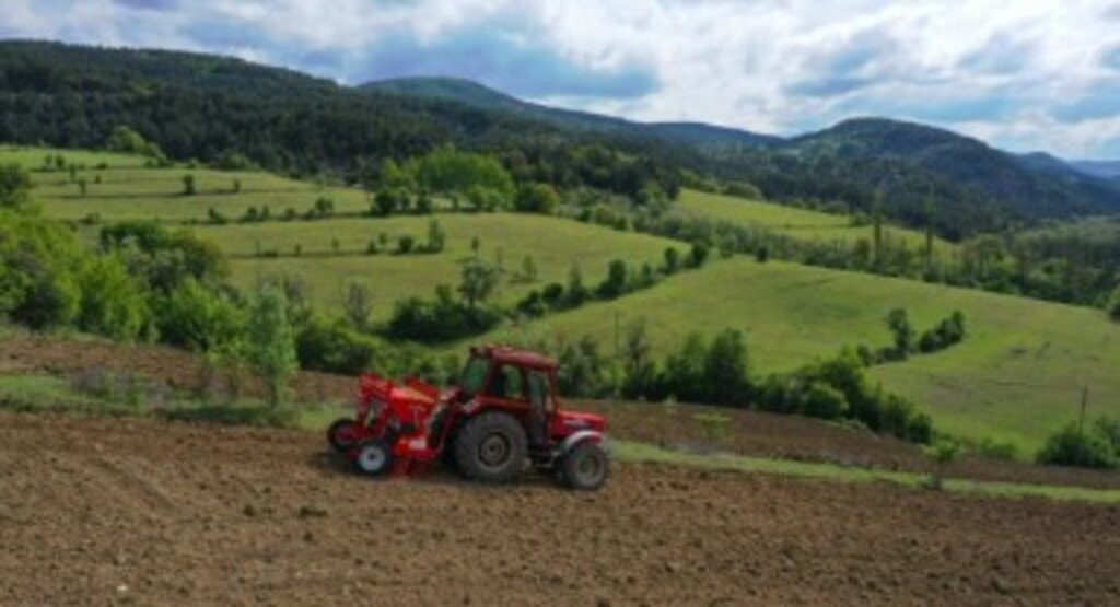 Ordu'da 31 Bin 350 Dekar Âtıl Arazi Büyükşehir Belediyesinin Destekleri İle Tarıma Açıldı