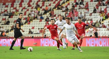 Samsunspor - Onvo Antalyaspor Muhtemel 11'ler