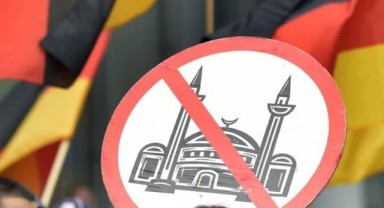 Almanya'da bir ilk: Müslüman karşıtı ırkçılık raporlama merkezi!