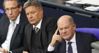 Almanya’da Hükümet Düştü: Olaf Scholz Güvenoyu Alamadı