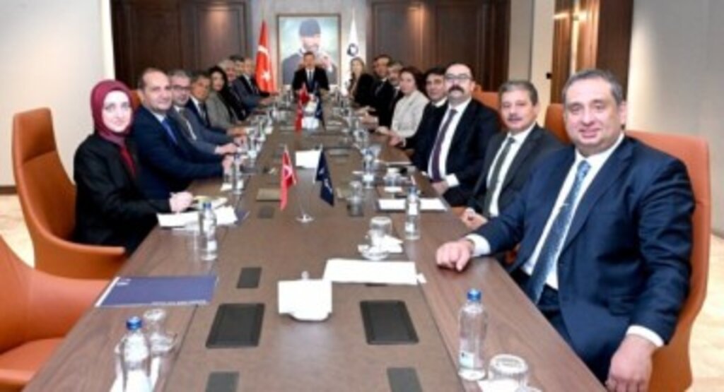 Anahtar Parti Başkanlık Divanı Suriye ve Asgari Ücreti Değerlendirdi