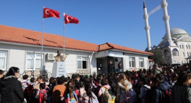 Büyükşehir İl Genelinde 248 Atatürk Büstü Yaptı