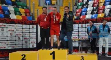 Canikli Sporcu Ali Topaloğlu Madalyaları Topladı