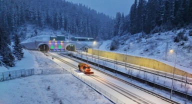 Ilgaz Tüneli'nde Büyük Başarı: 2024'te 1,4 Milyon Araç Geçiş Yaptı