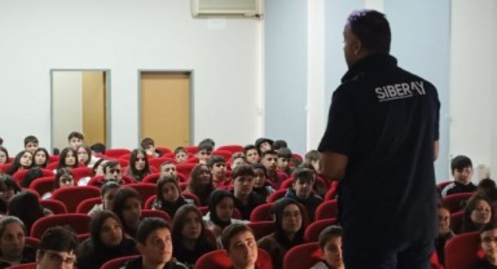 Mithat Paşa Anadolu Lisesi’nde SİBERAY Semineri: 100 Öğrenciye Ulaşıldı
