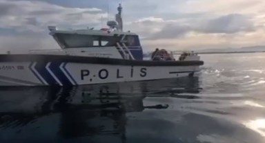 Samsun Çarşamba'da Balıkçı Teknesi Battı: Kurtarma Çabaları Sürüyor