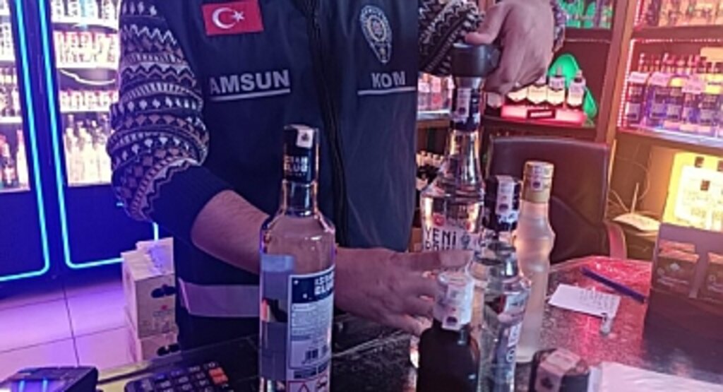 Yılbaşı Öncesi Kaçak Tekel Ürünleri Denetimi: Atakum'da 25 Adet Gümrük Kaçağı Elektronik Sigara Ele Geçirildi