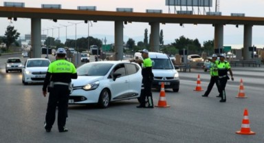 2024'te trafik kazalarında 2 bin 713 kişi hayatını kaybetti