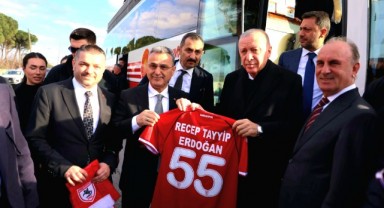 Başkan İhsan Kurnaz'dan Cumhurbaşkanı Erdoğan'a 55 numaralı forma