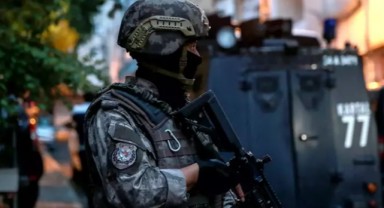 DEAŞ'a Karşı 24 İlde Eş Zamanlı Operasyon: 100 Gözaltı