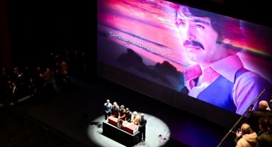 Ferdi Tayfur'a AKM'de tören Yeniköy'de son görev