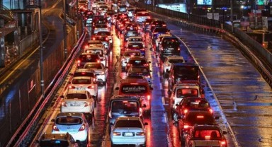 İstanbul'un trafik krizi hava kalitesini tehdit ediyor!