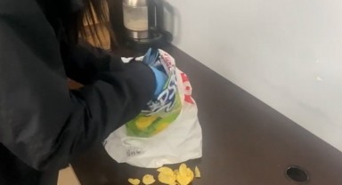 Cips ve Çikolatalı Bisküvi Kutusundan Uyuşturucu Çıktı!
