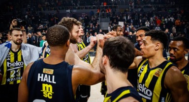 Olaylı Derbinin Galibi Fenerbahçe Beko Oldu