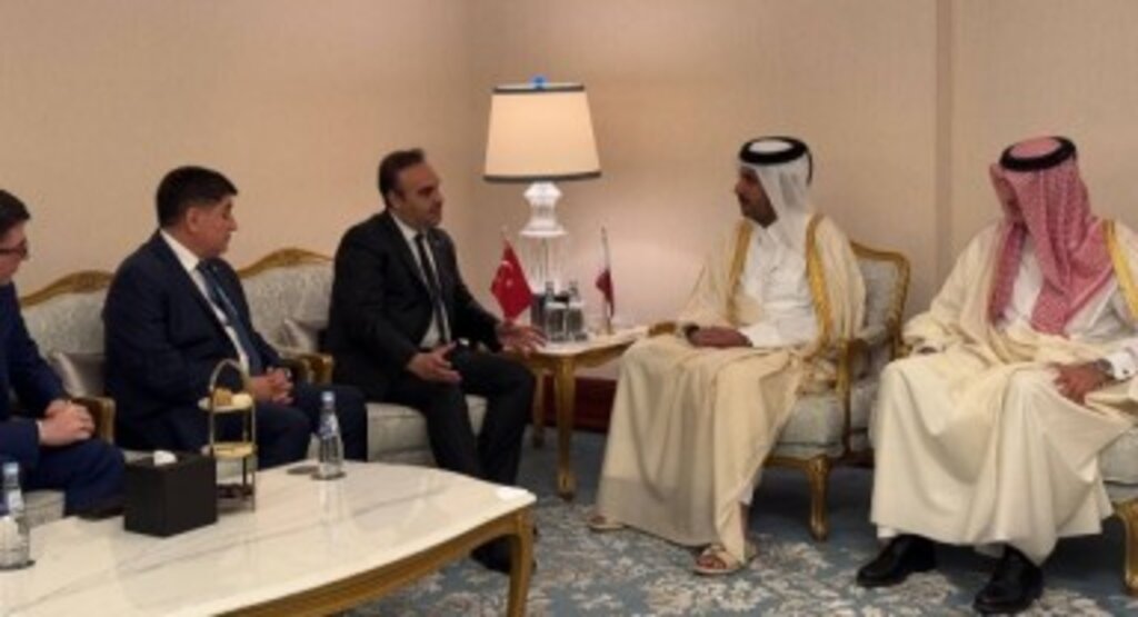 Sürdürülebilir Ekonomik Kalkınma için Sanayi Ortaklığı Yüksek Komite Toplantısı Marjında Verimli Görüşmeler