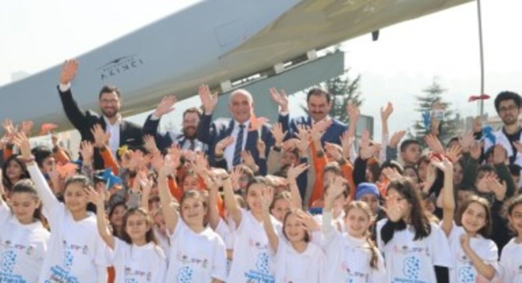 Canik'ten Kız Öğrencilere Yapay Zekâ ve Girişimcilik Desteği! Avustralya Büyükelçiliği ile İş Birliği