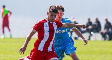 Reeder Samsunspor U19, Trabzonspor U19'a 1-0 Mağlup Oldu