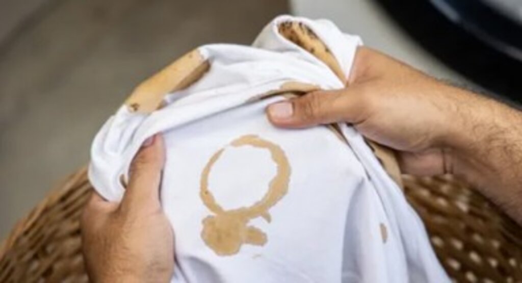 Beyaz Tişörtten Kahve Lekesi Nasıl Çıkar