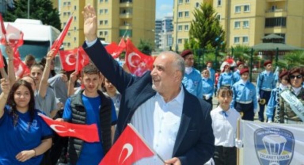 Canik'te 19 Mayıs Coşkusu Sokaklara Taştı