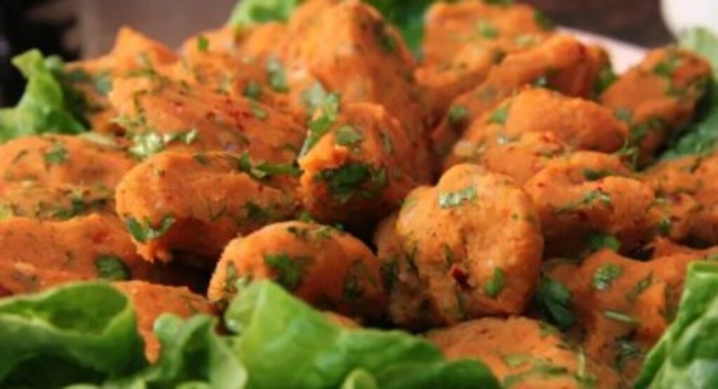 Kırmızı Mercimek Köftesi Nasıl Yapılır