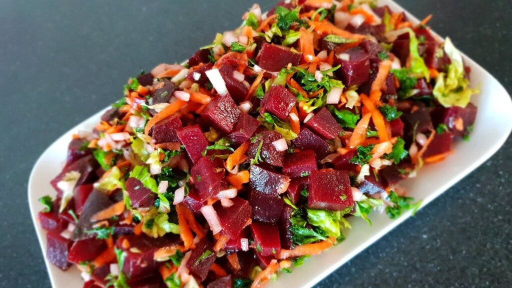 Kırmızı Pancar Salatası Nasıl Yapılır