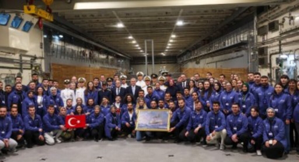 Millî Mücadele Rotası: TCG Anadolu Samsun'da!