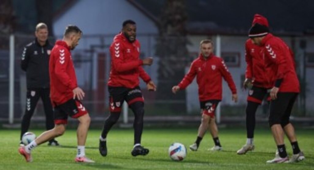 Reis Yönetiminde Samsunspor'dan Sivasspor Öncesi İlk Antrenman