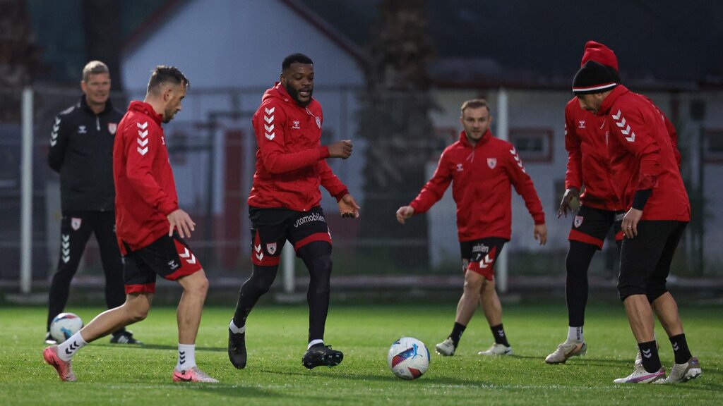 Reis Yönetiminde Samsunspor'dan Sivasspor Öncesi İlk Antrenman