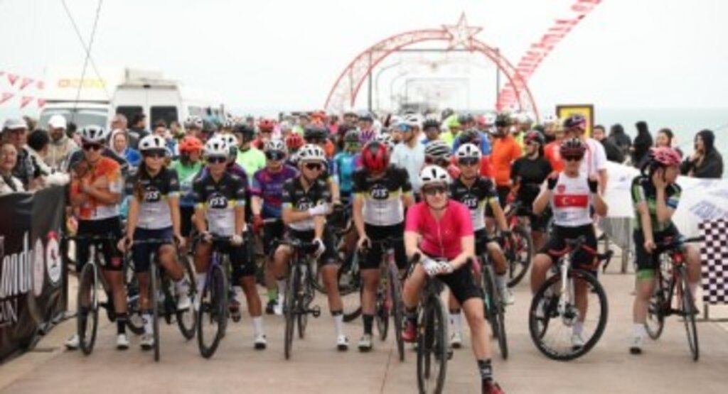 Samsun'da Bisiklet Tutkunları Pedalları Kuş Cenneti'ne Çevirdi