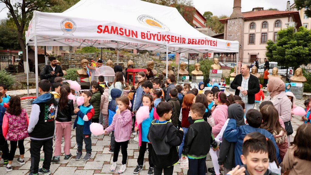 Samsun'da Kültür Sanat Coşkusu İlçelere Yayılıyor