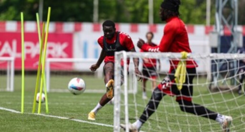 Samsunspor, Kritik Sivasspor Maçı Öncesinde Hazırlıklarını Yoğunlaştırdı