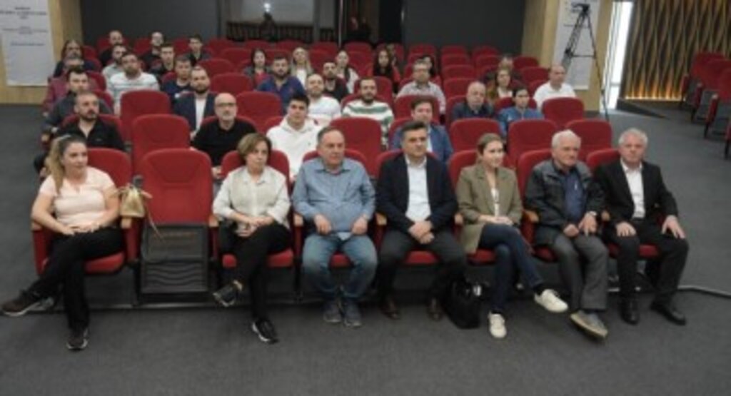 Yapay Zekâ KOBİ'lerin Rekabet Gücünü Artıracak! Samsun TSO Eğitimi