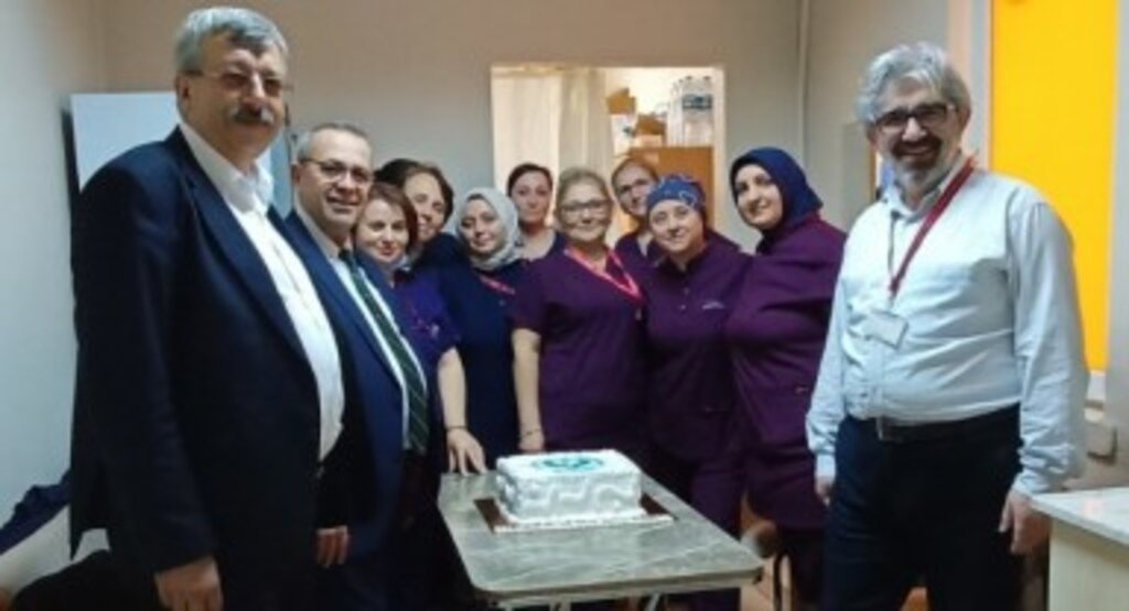 Yeni Sendika Samsun Şube Başkanı İlhan Öksüz'den Hemşirelere Moral ve Dayanışma Ziyareti
