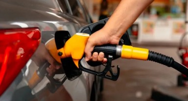 Petrol Düşüşü Akaryakıta Yansıdı: Samsun'da Güncel Fiyatlar Açıklandı!